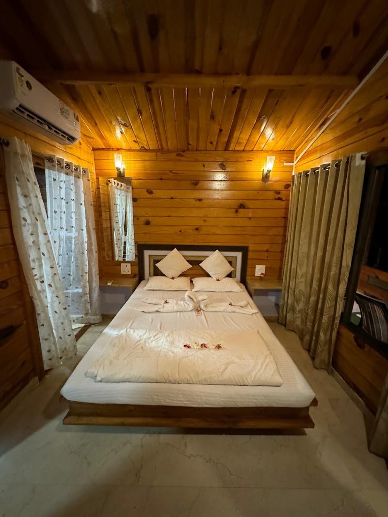 The Leelas Bamboo House And Water Sports & Resort 4