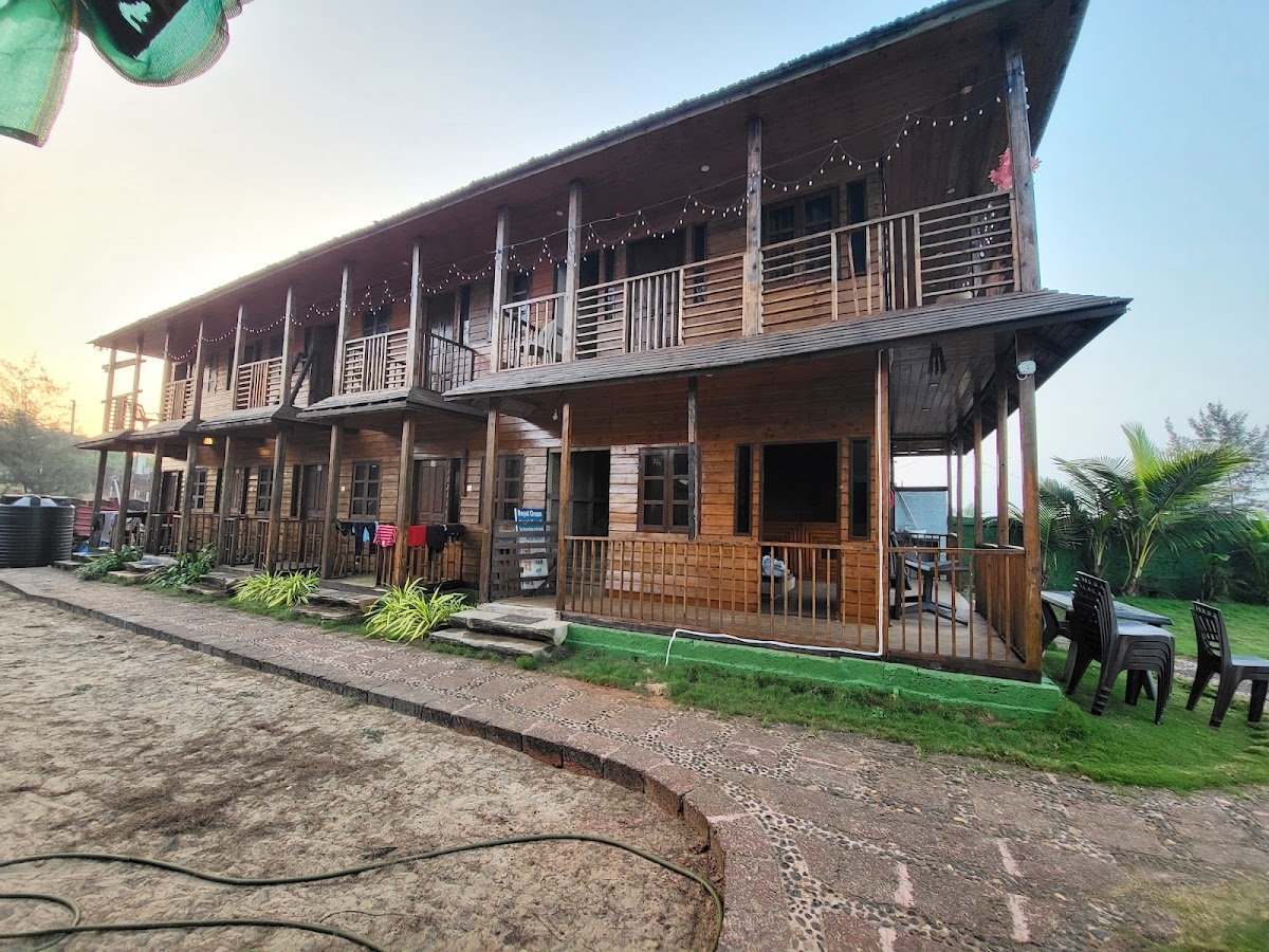 Royal Ocean Beach Resort 3