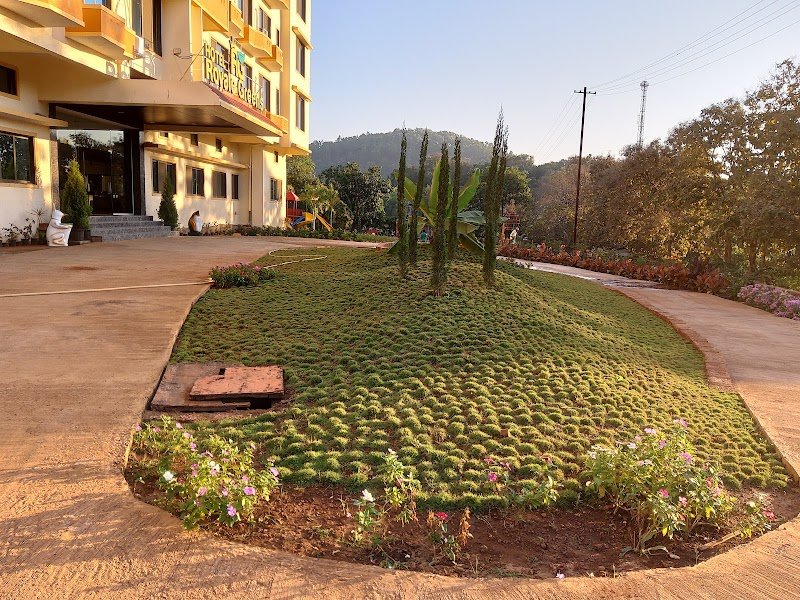 Royale Greens Resort