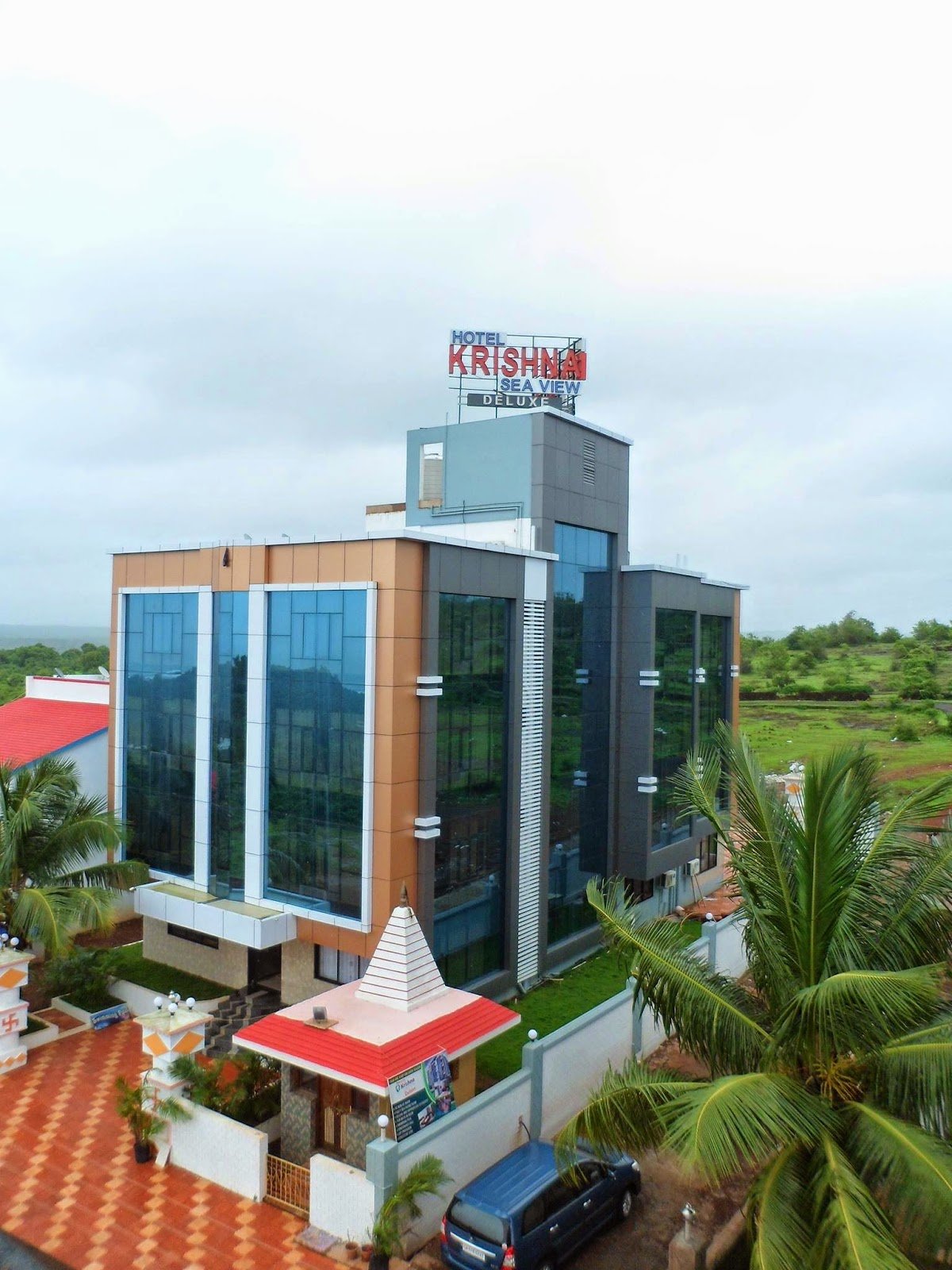 Deluxe Krishna Sea View 4