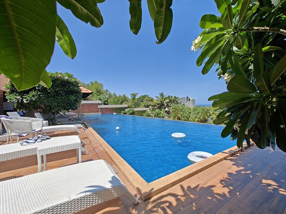 Westbay Resort And Spa 3