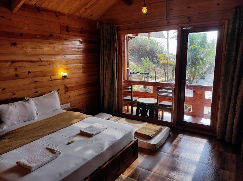 Wooden Nest 2