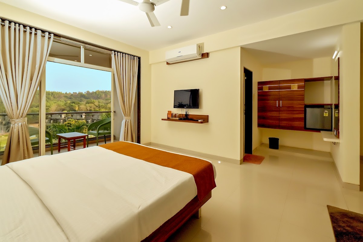 Hotel Sadhana Executive 2