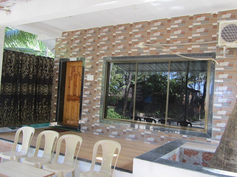 Morning Star Malvan Beach Resort 4