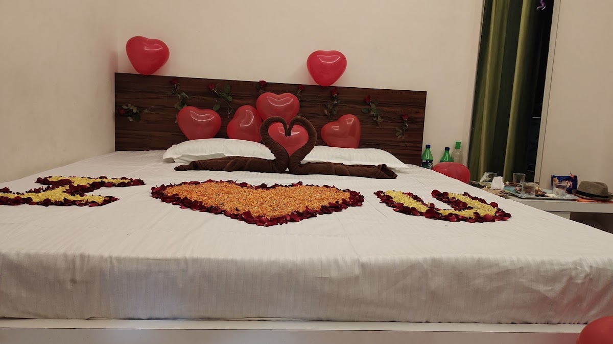Giri's Villa & Cottage 4