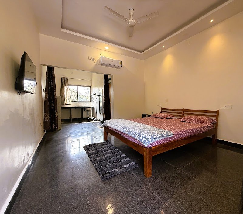 Dev's Resort & Restaurant 2