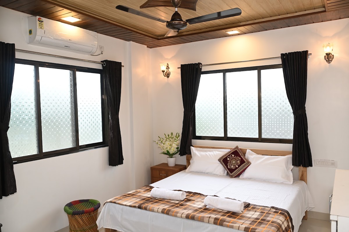 Magadha Mountain View Homestay 2