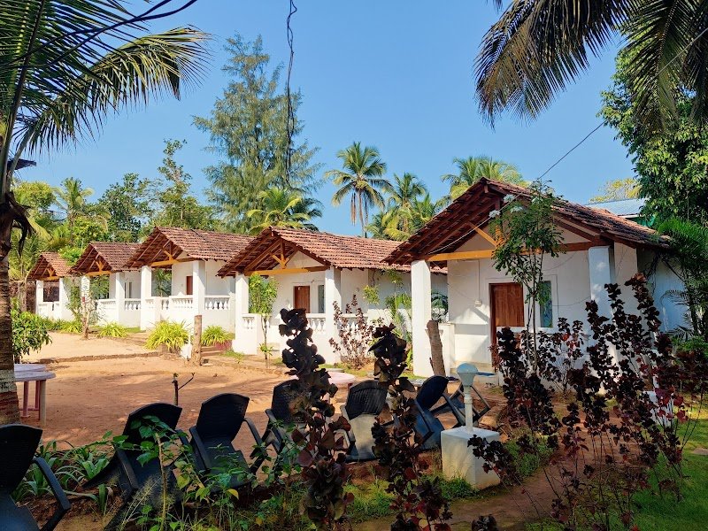 Paradise Holiday Inn Resort