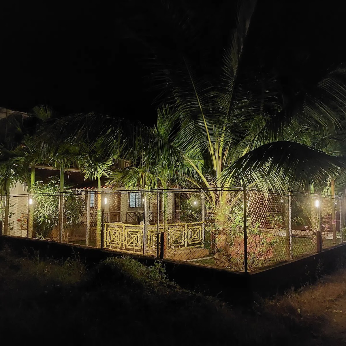 Paradise (Sukruti Homestay) 2