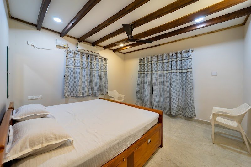 The Creek Side Home Stay 4