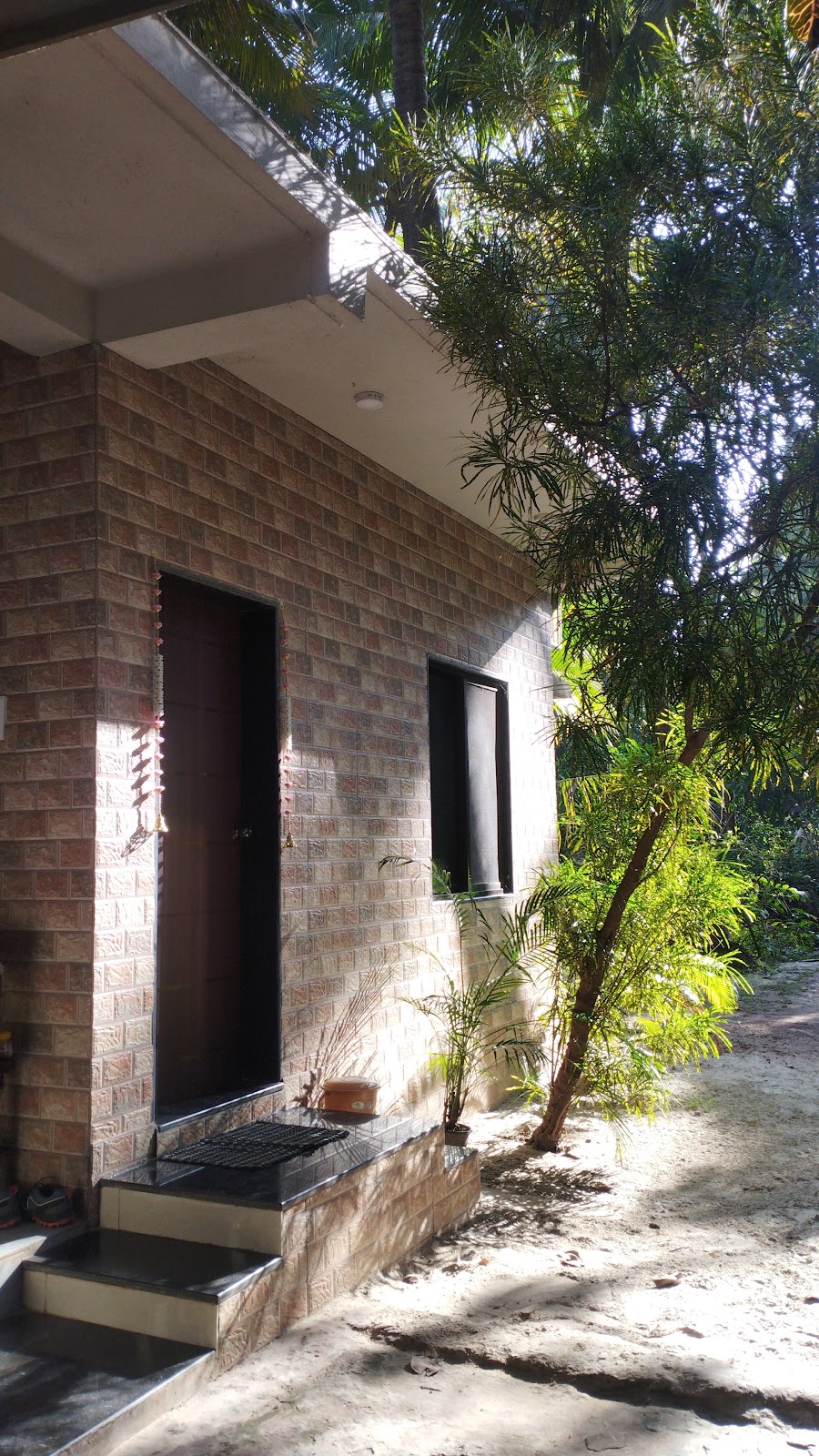 Aangan. Homestay