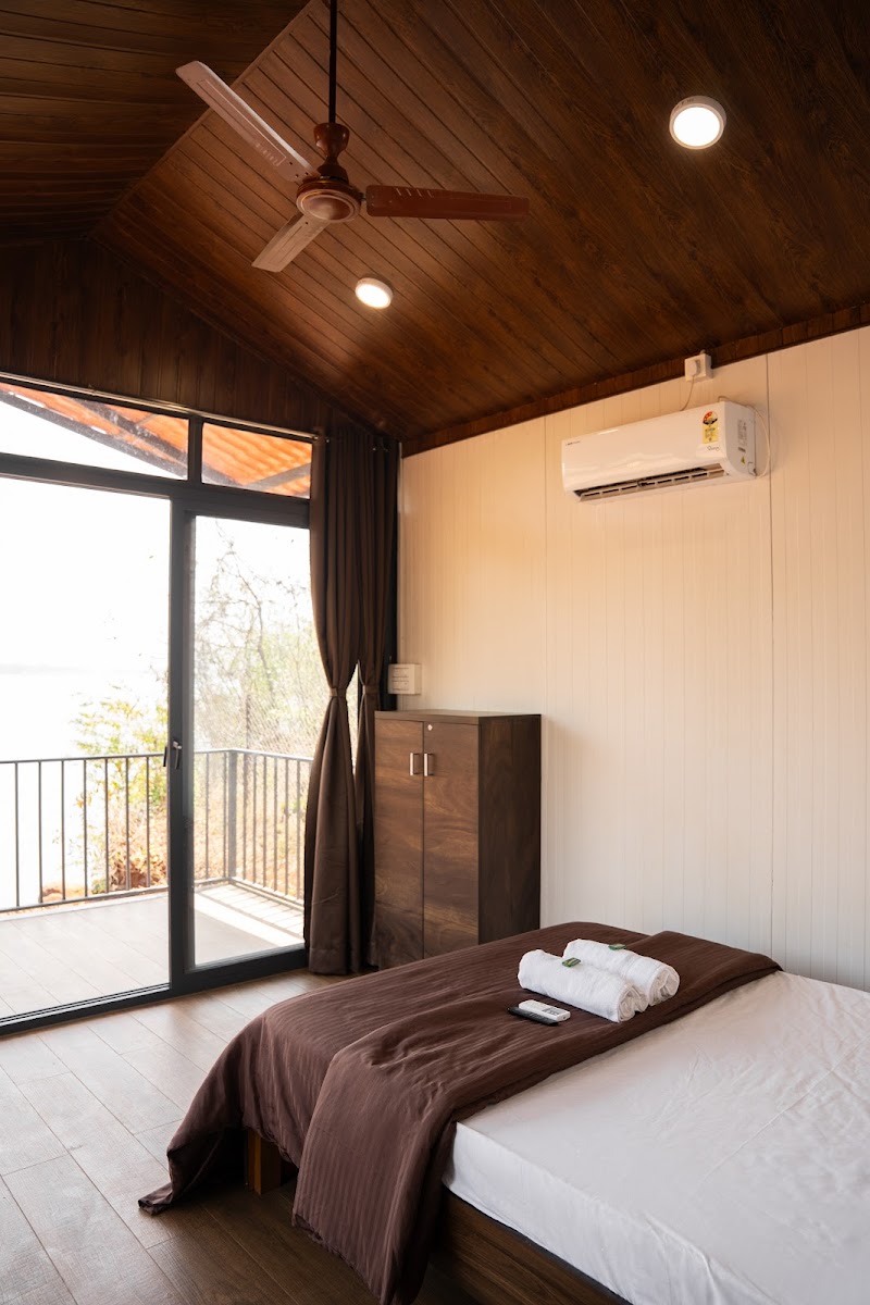Jungle Spring Resort 4
