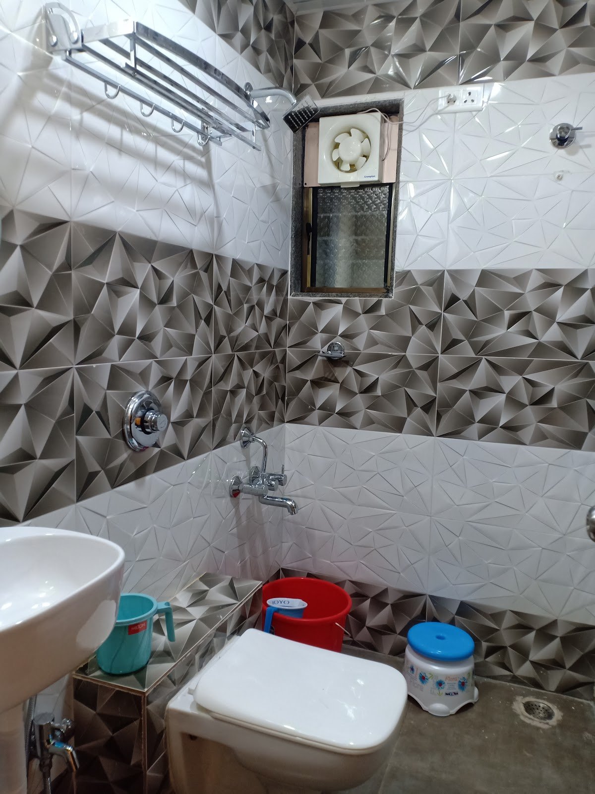 Hotel Deepak Executive 5