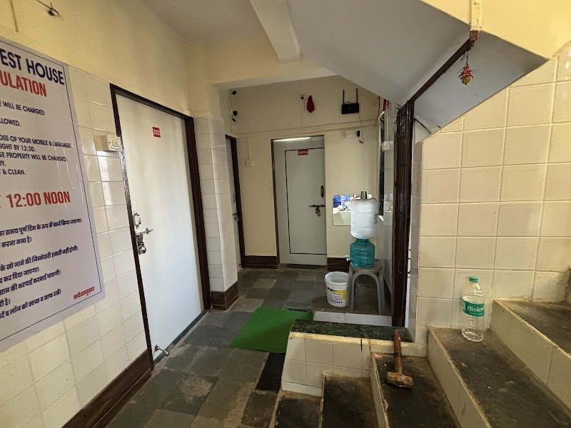 Sai Aastha Guest House 3