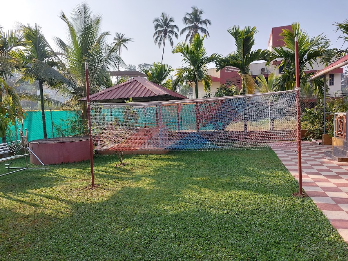 Paradise (Sukruti Homestay)