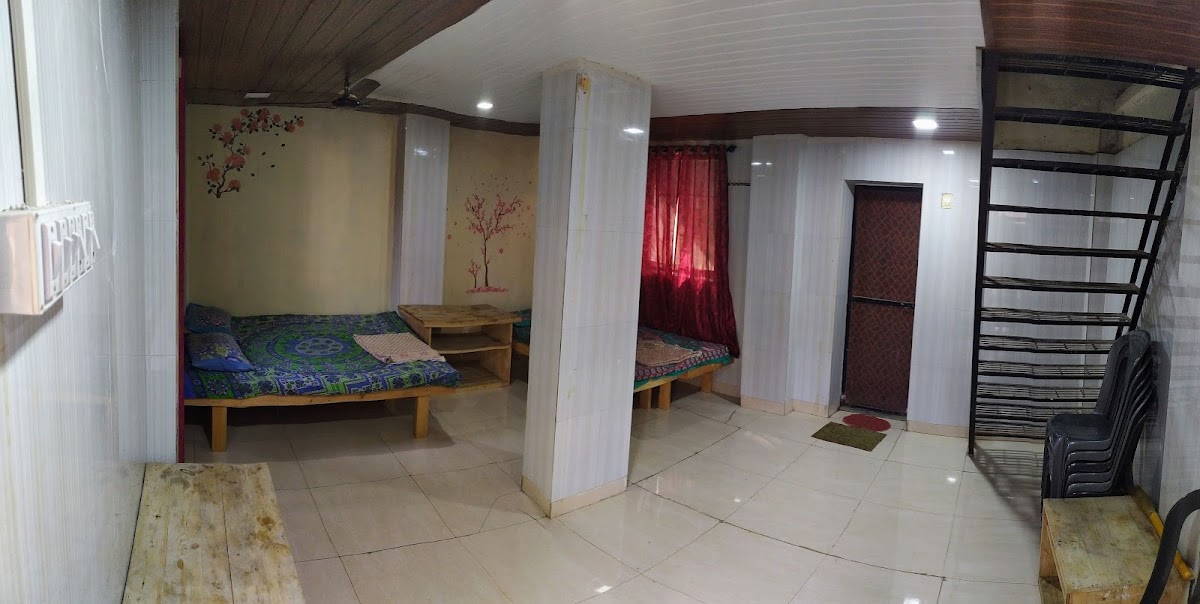 Aashiyana Home Stay 5