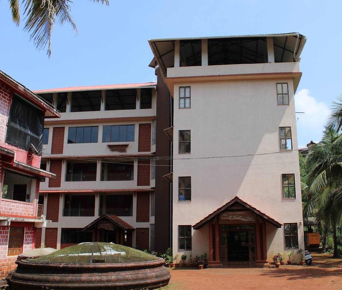 Hotel Abhishek