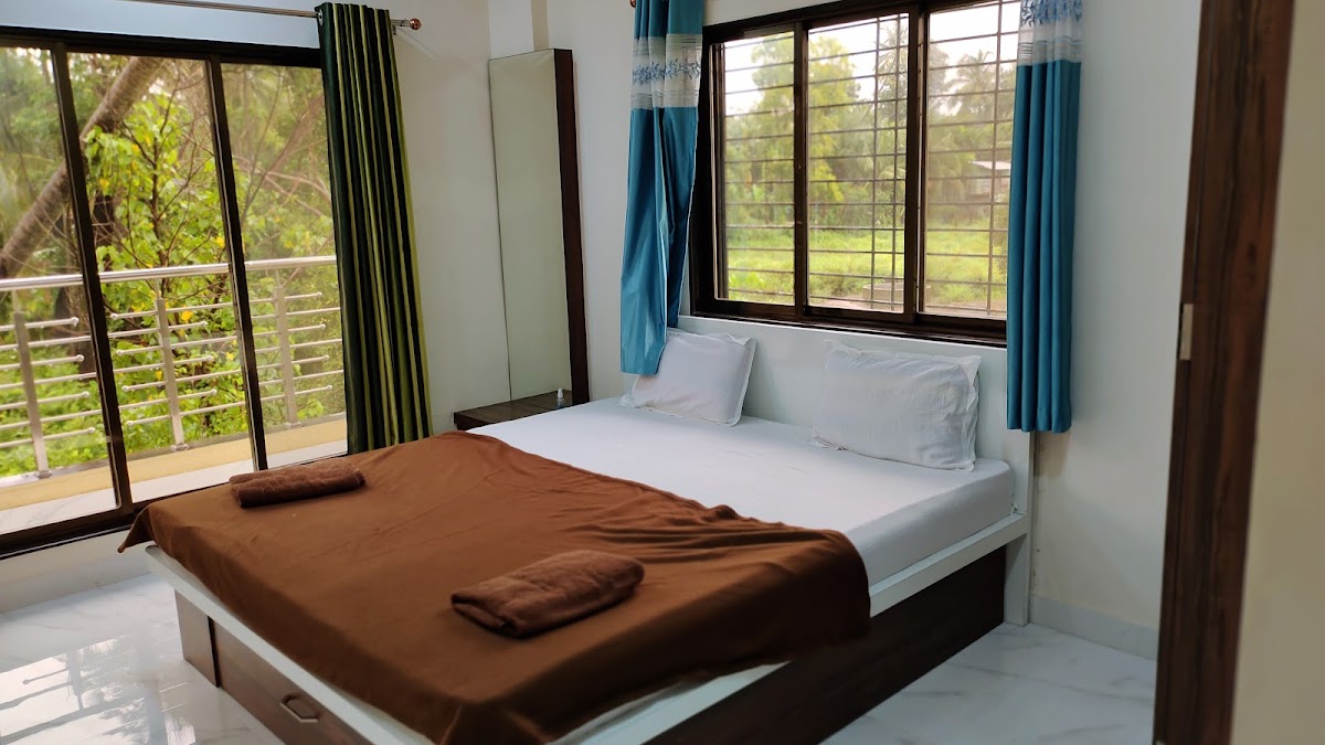 Giri's Villa & Cottage 2