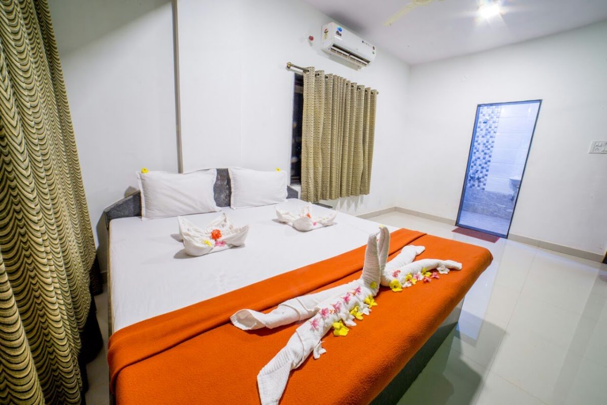 Ekdant Hotel & Resturant 2