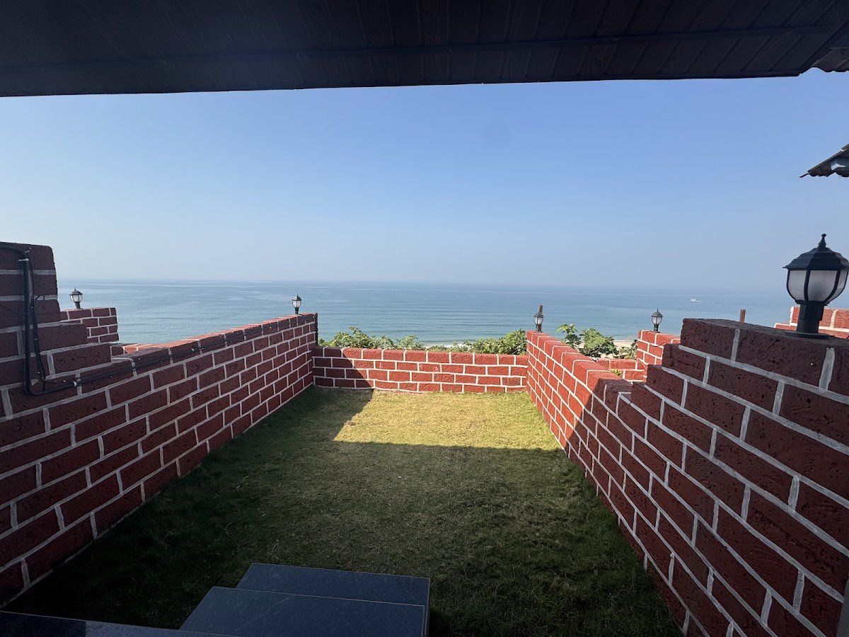 Sea King Beach Resort 5