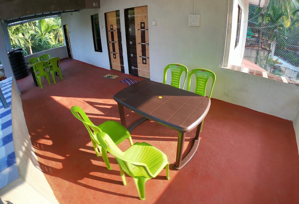 ParasMani Home Stay 4