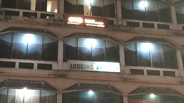 Hotel Ratnesh Premium 4
