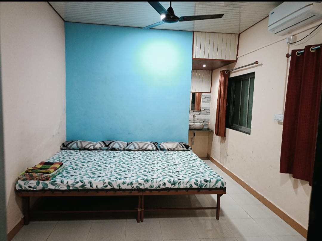 Saurabh Holiday Home 3