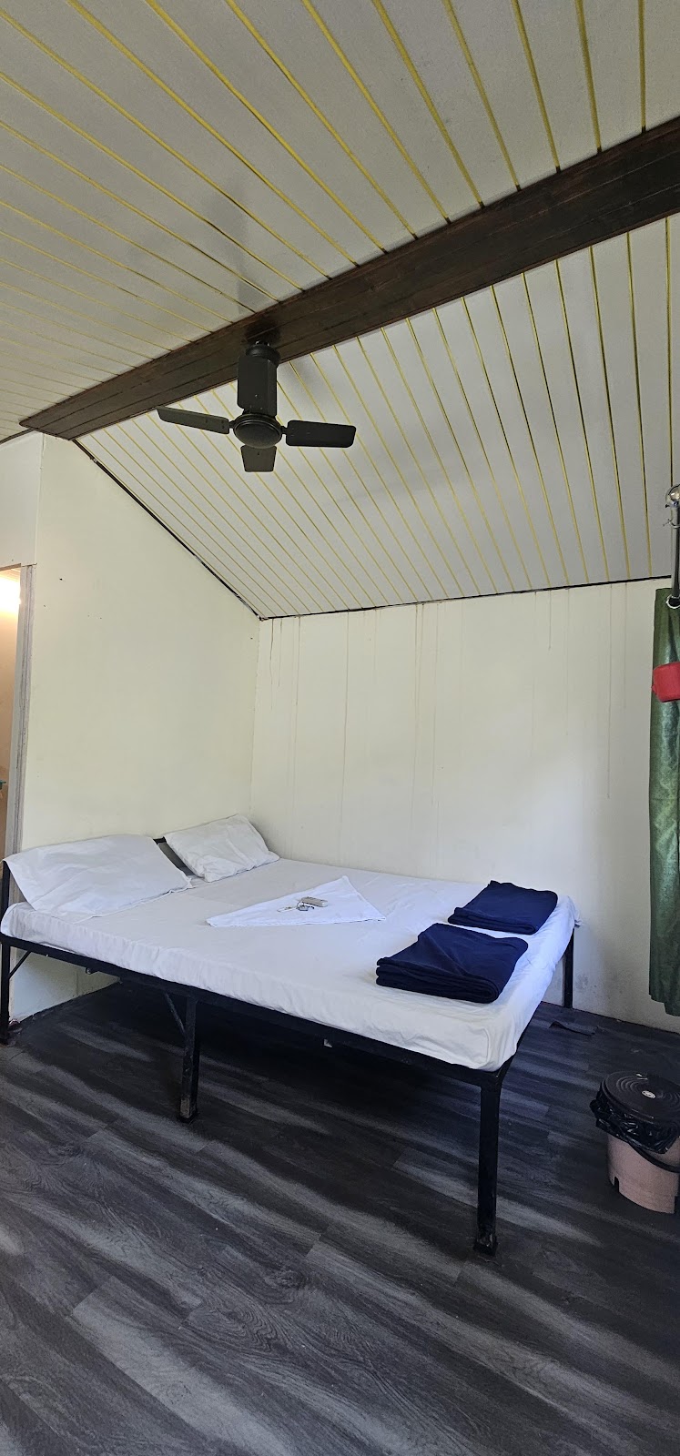 Baadal Pani Beach Resort 4