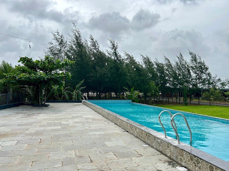 River Stone Resort 3