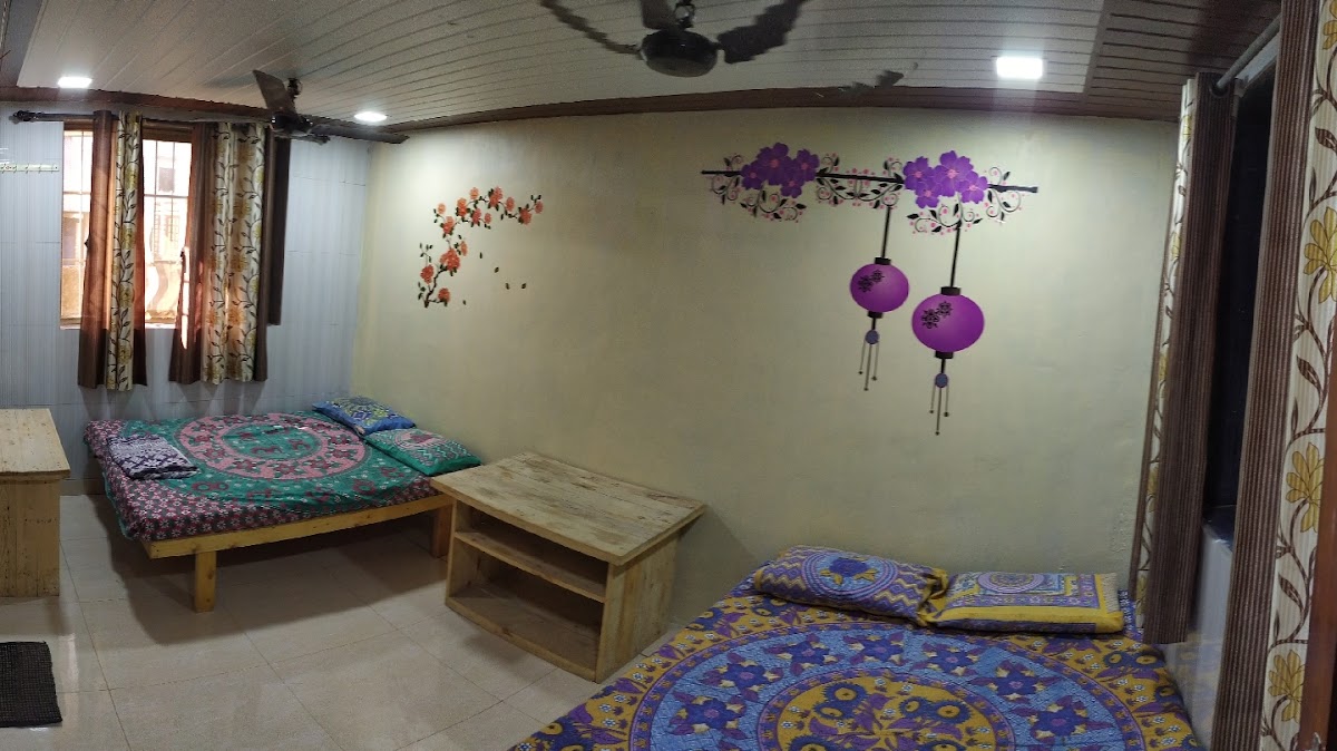 Aashiyana Home Stay 2