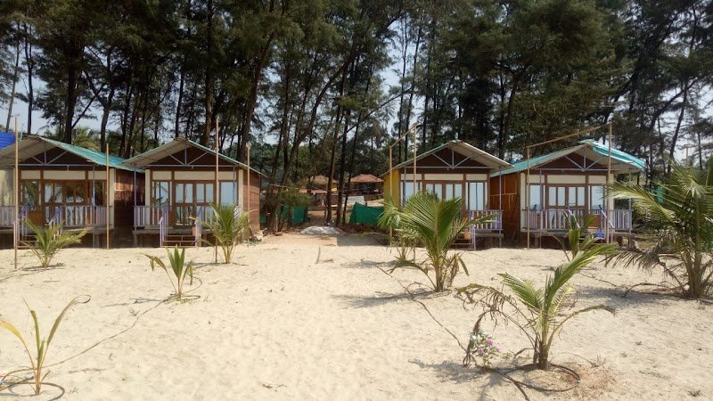 Manali River & Sea Front Cottage Resort