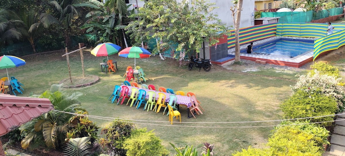Meet Holiday Home 5