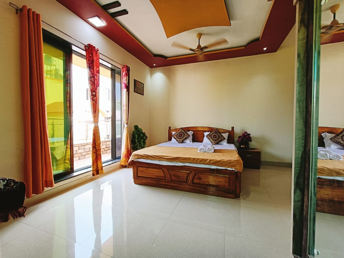 Diamond Cottage 2