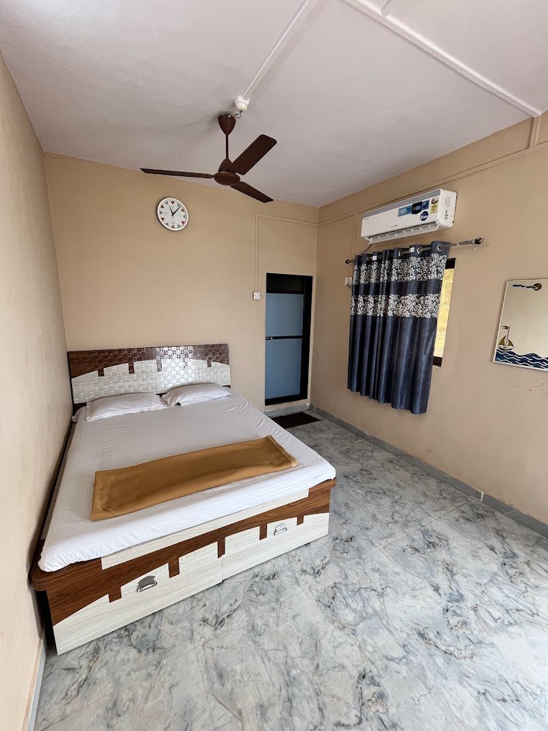Khobrekar Beach Resort 4