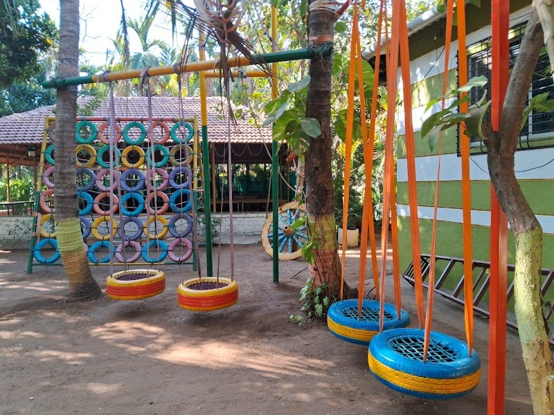 Lush Green Home Stay 4