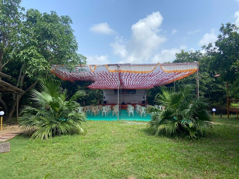 Vartak Farm House