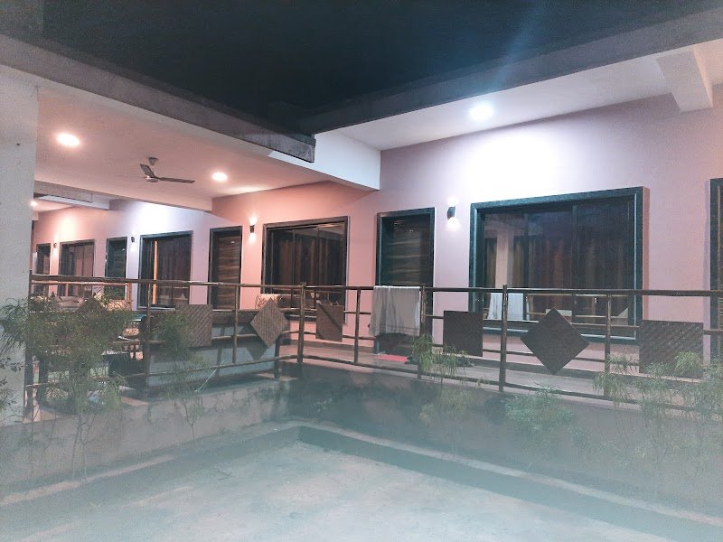 Sindhufornia Beach Resort 3
